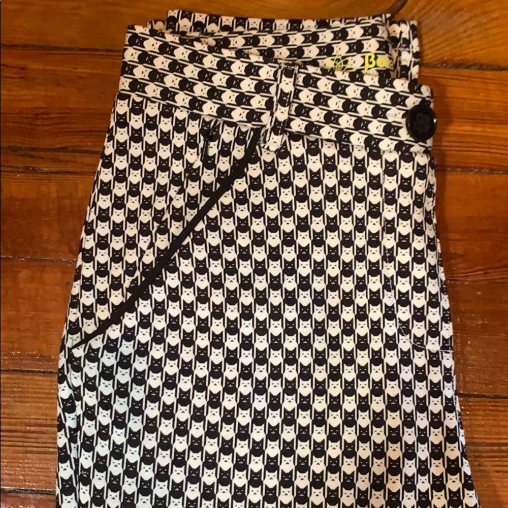 Betabrand straight-leg chinos CATSTOOTH!!